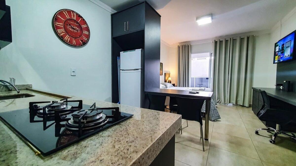 Infinite-wifi-garagem-self Check-in-pet Friendly Apartment